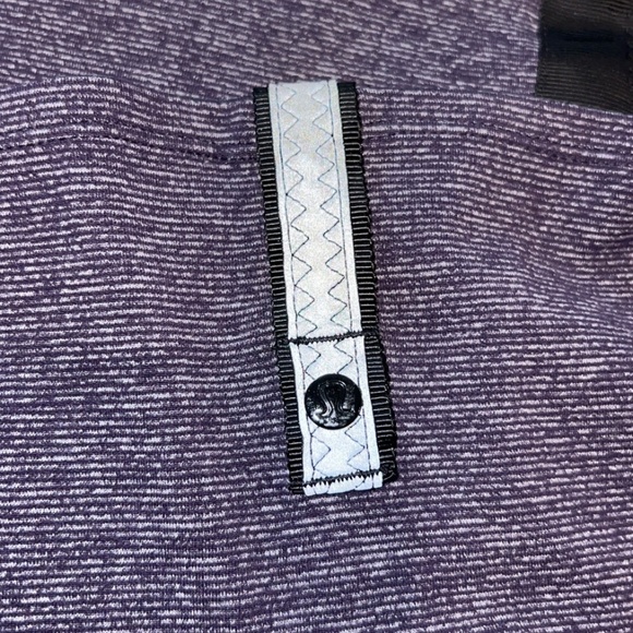 Lululemon Vinyasa Reversible Scarf Purple Striped Snaps Sweat Wicking Breathable - Picture 11 of 12